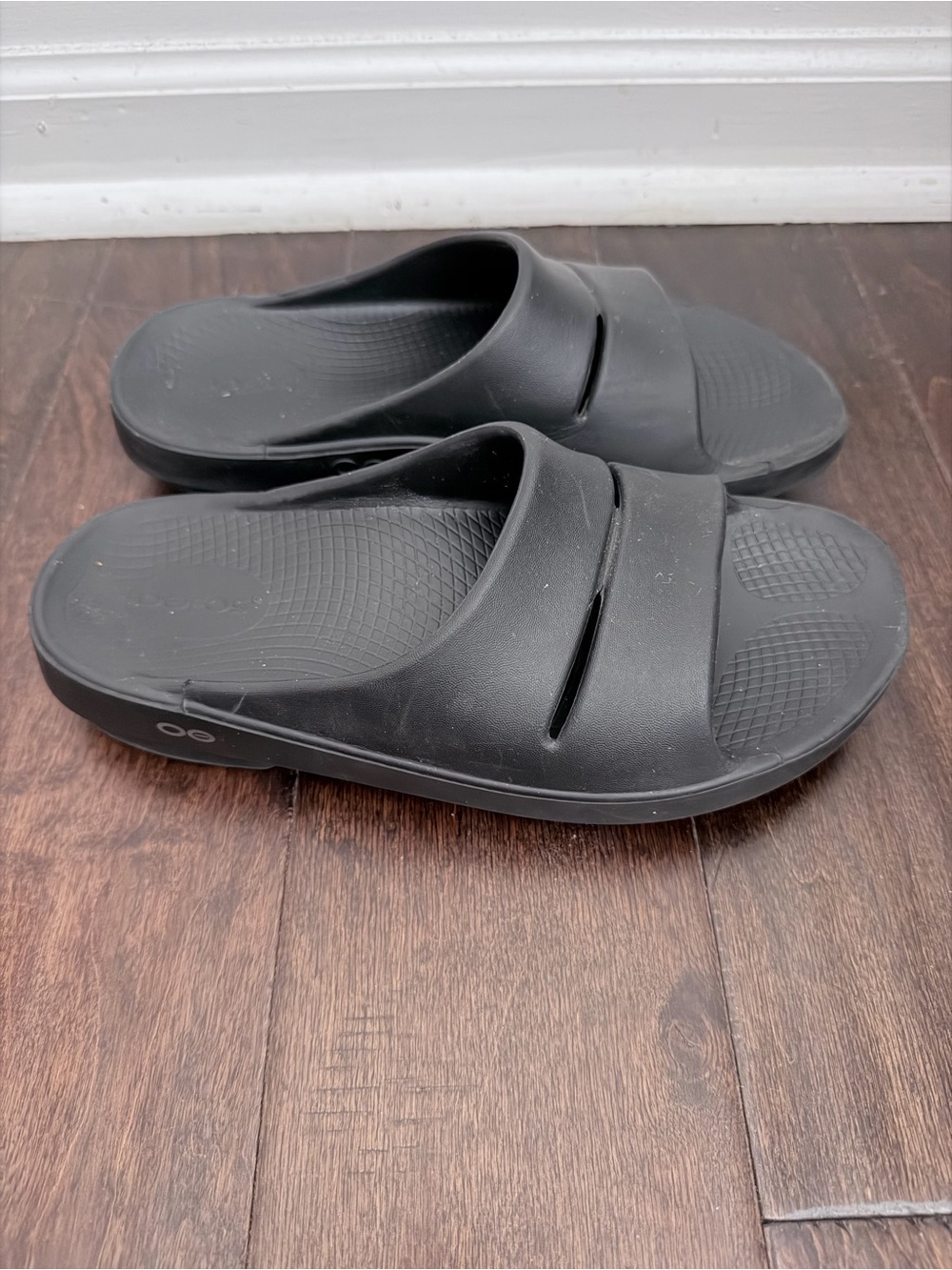 OOFOS OOahh Recovery Slides Sandals Mens Size 8 Black Slip On Comfort Casual